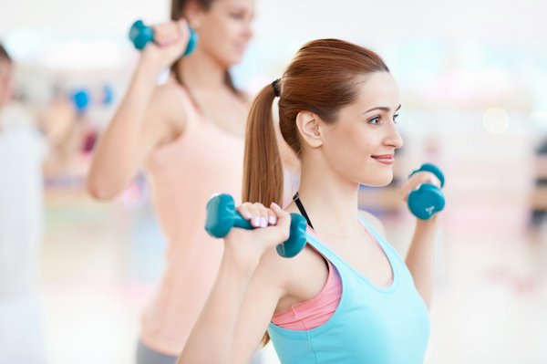 How Can UK Residents Create a Sustainable Exercise Routine at Home?